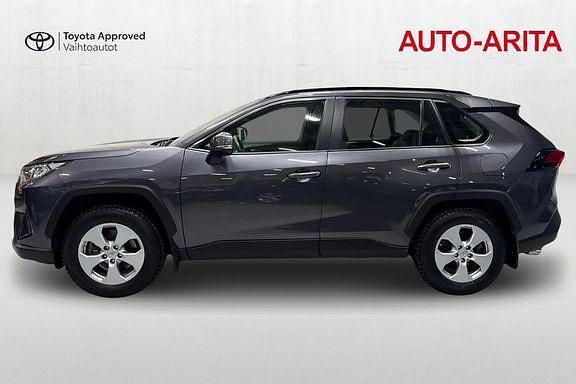 Käytetty Toyota RAV4 Active 176 HP (129 kW) 2022 Met. harmaa Katumaasturi