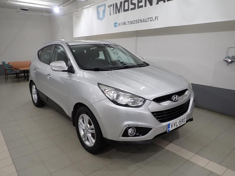 Valkoinen Käytetty 2011 Hyundai ix35 Comfort Katumaasturi | 6 880 € - Kuva 1/4