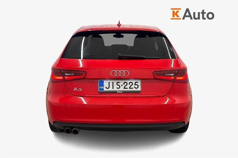 Käytetty Audi A3 150 HP (110 kW) 2012 Punainen Viistoperä