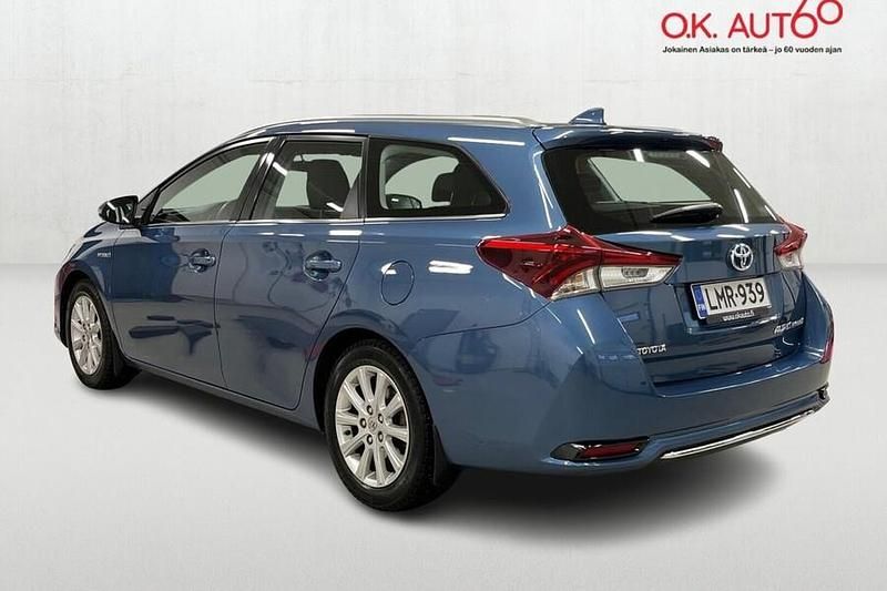 Käytetty Toyota Auris Touring Sports Active 99 HP (72 kW) 2015 Farmari