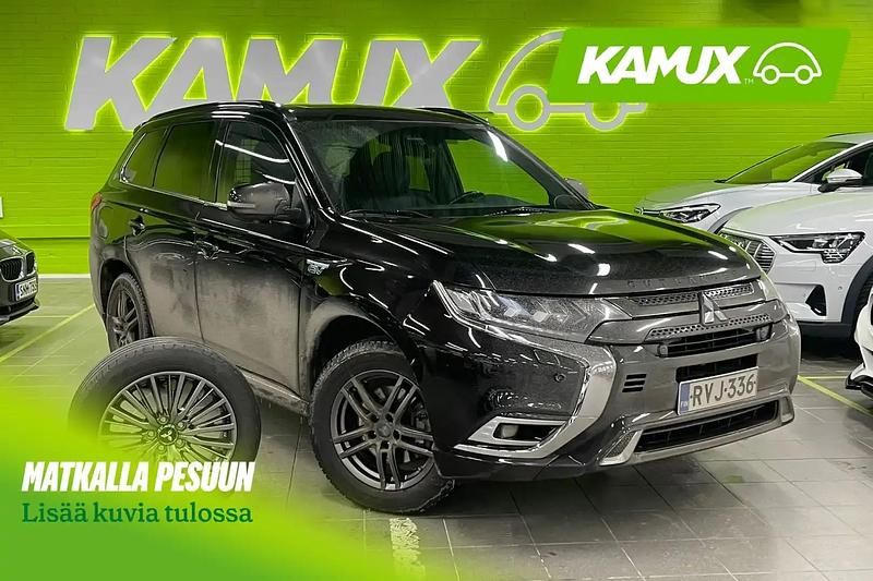 Käytetty Mitsubishi Outlander P-HEV 135 HP (99 kW) 2019 Musta Farmari