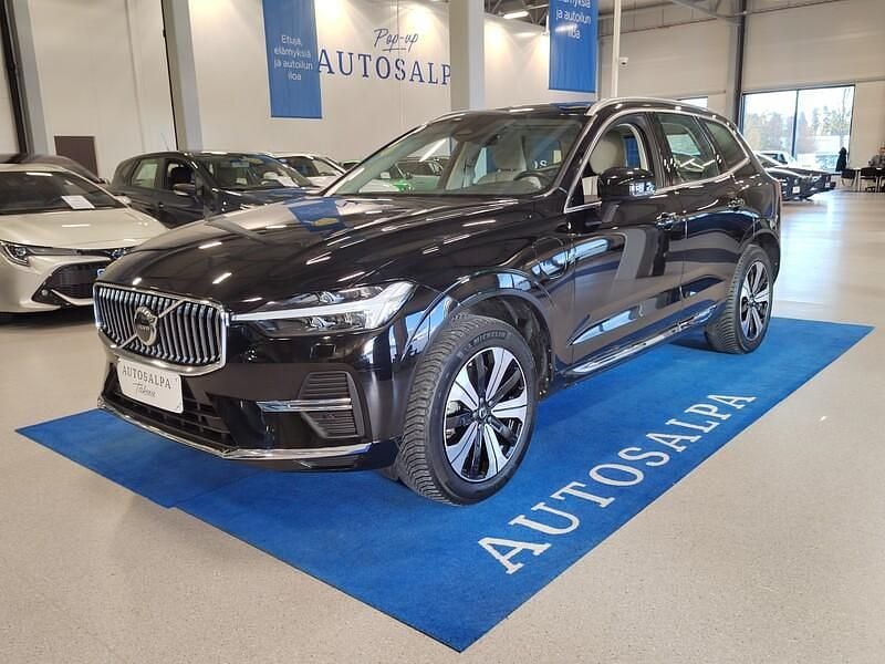 Musta Käytetty 2023 Volvo XC60 Plus Katumaasturi | 45 900 € (Perustarjous) - Kuva 1/3