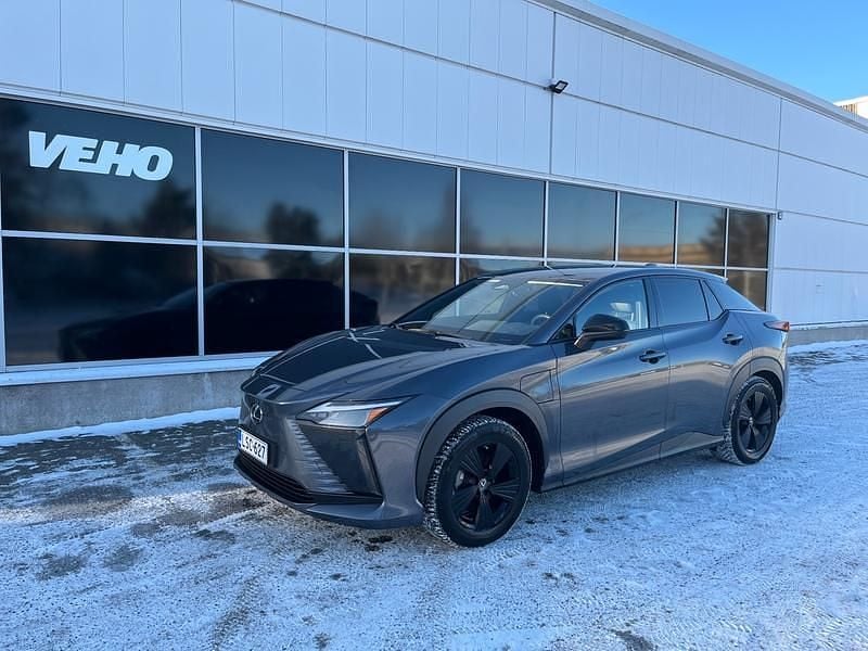 Harmaa Käytetty 2023 Lexus RZ 450e Executive Line Katumaasturi | 42 400 € - Kuva 1/4