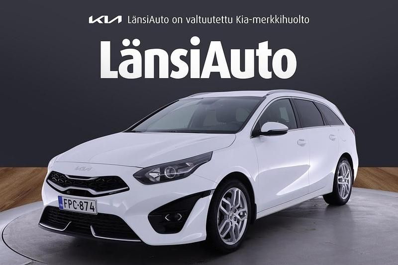 Käytetty Kia Ceed Sportswagon GT-Line 159 HP (116 kW) 2022 Valkoinen Farmari
