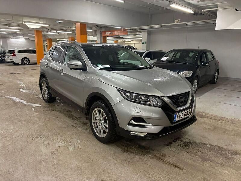 Käytetty Nissan Qashqai 360º 116 HP (85 kW) 2018 Katumaasturi