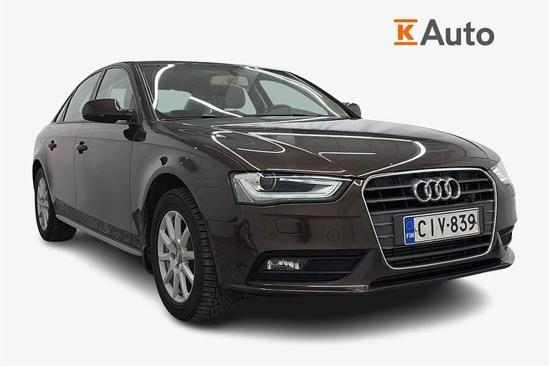 Käytetty Audi A4 Business 170 HP (125 kW) 2013 Ruskea (beige) Sedan