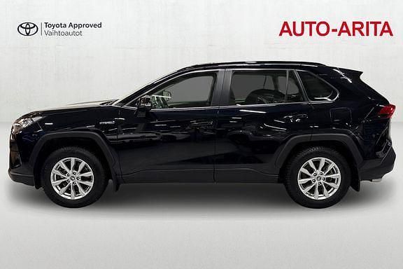 Käytetty Toyota RAV4 Active 176 HP (129 kW) 2021 Musta Katumaasturi