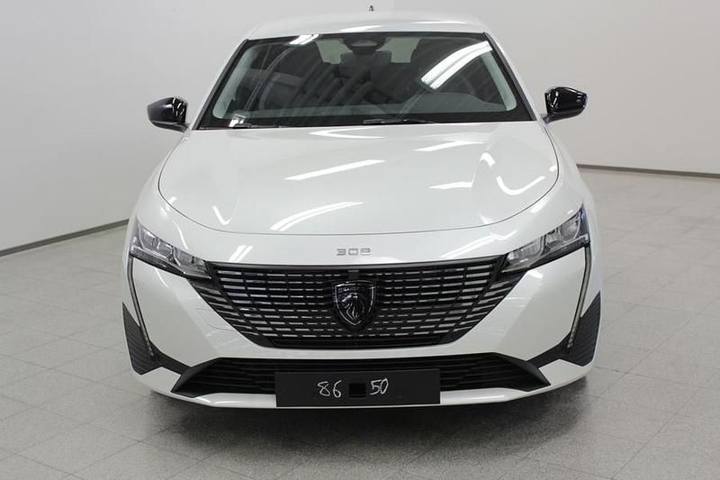 Käytetty Peugeot 308 Allure 180 HP (132 kW) 2024 Viistoperä