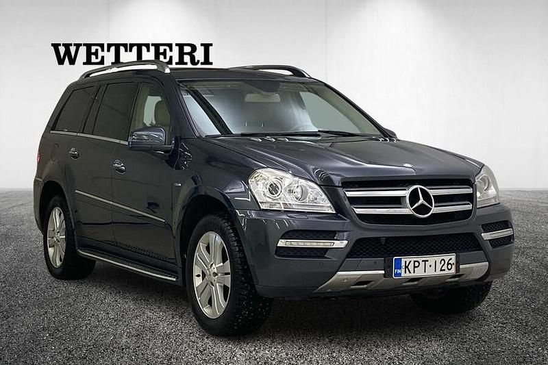 Käytetty Mercedes GL350 265 HP (194 kW) 2011 Harmaa Katumaasturi