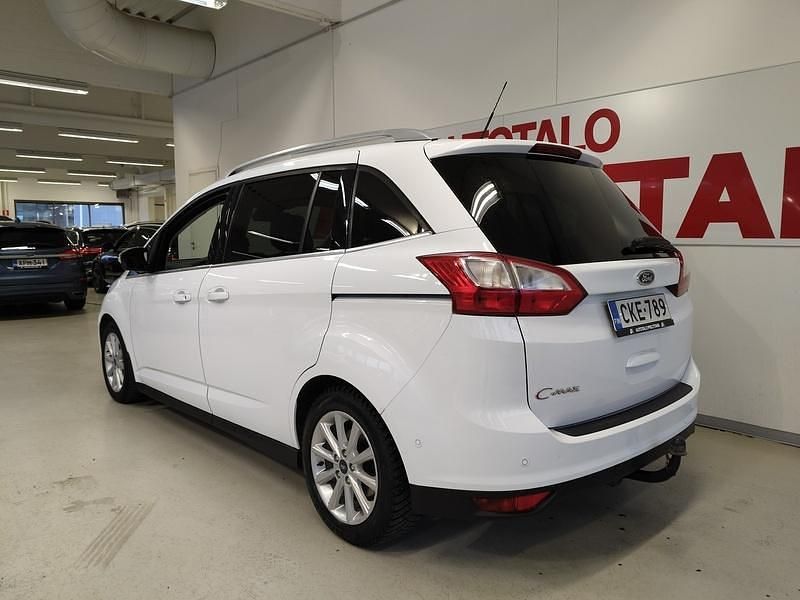 Käytetty Ford Grand C-Max Titanium 150 HP (110 kW) 2015 Valkoinen Tila-auto