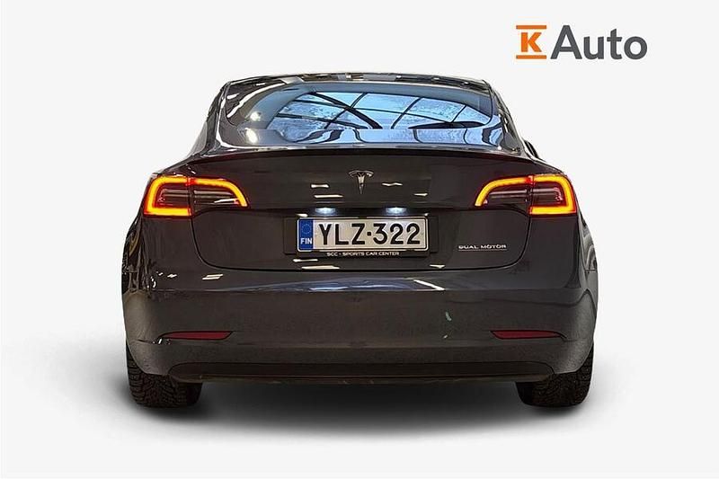 Käytetty Tesla Model 3 Performance 339 kW (462 HP) 2022 Harmaa Sedan