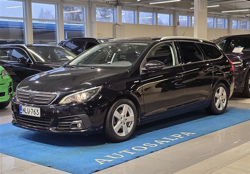 Musta Käytetty 2020 Peugeot 308 SW Style Farmari | 9 900 € (Perustarjous) - Kuva 1/4