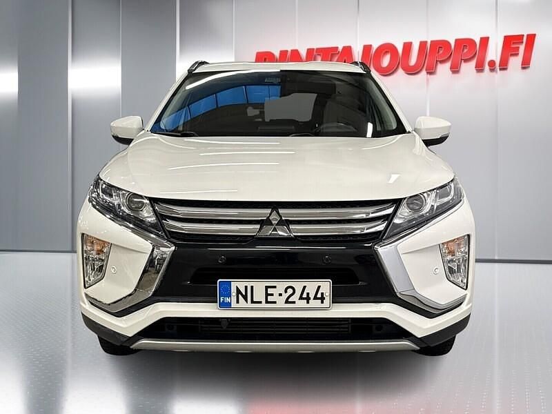 Käytetty Mitsubishi Eclipse Cross Intense 163 HP (119 kW) 2018 Valkoinen Katumaasturi