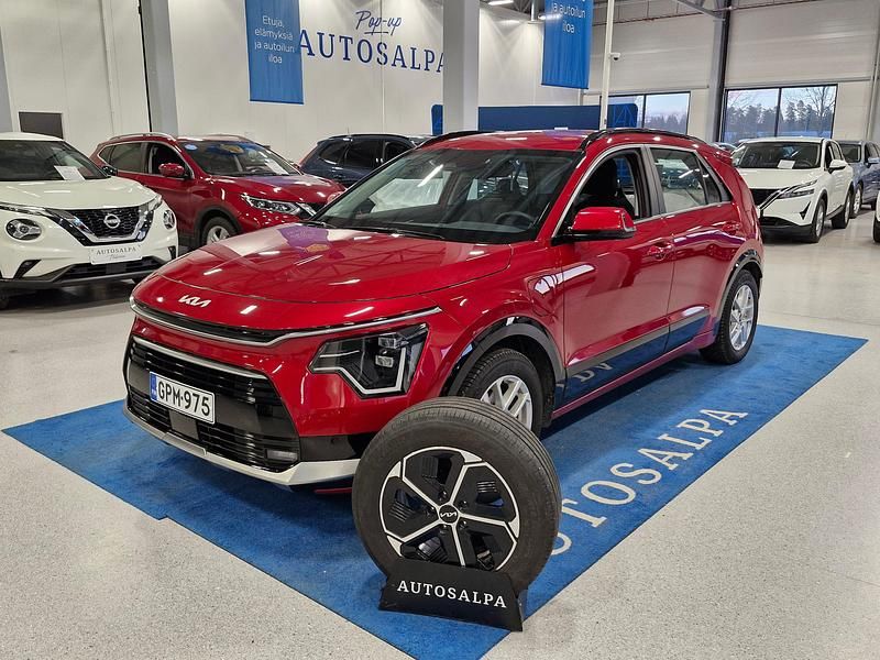 Käytetty Kia Niro EX 182 HP (133 kW) 2023 Punainen Katumaasturi
