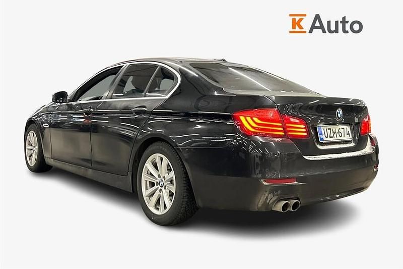 Käytetty BMW 520 Exclusive 190 HP (139 kW) 2016 Musta Sedan