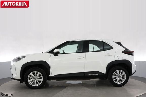 Käytetty Toyota Yaris Cross Active 116 HP (85 kW) 2022 Valkoinen Katumaasturi