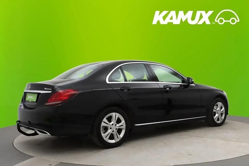 Käytetty Mercedes C200 Business 184 HP (135 kW) 2019 Musta Sedan