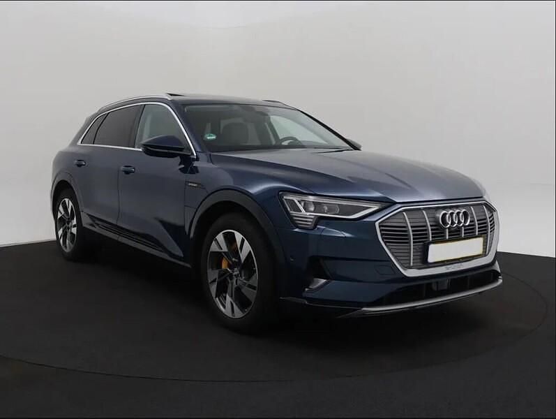 Käytetty Audi e-tron Advanced 300 kW (408 HP) 2019 Katumaasturi