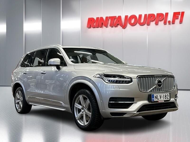 Käytetty Volvo XC90 Inscription 320 HP (235 kW) 2015 Katumaasturi