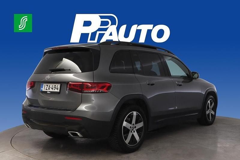 Käytetty Mercedes GLB180 Business 116 HP (85 kW) 2021 Harmaa Katumaasturi