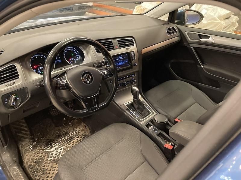 Käytetty VW Golf VII Comfortline 110 HP (80 kW) 2015 Viistoperä