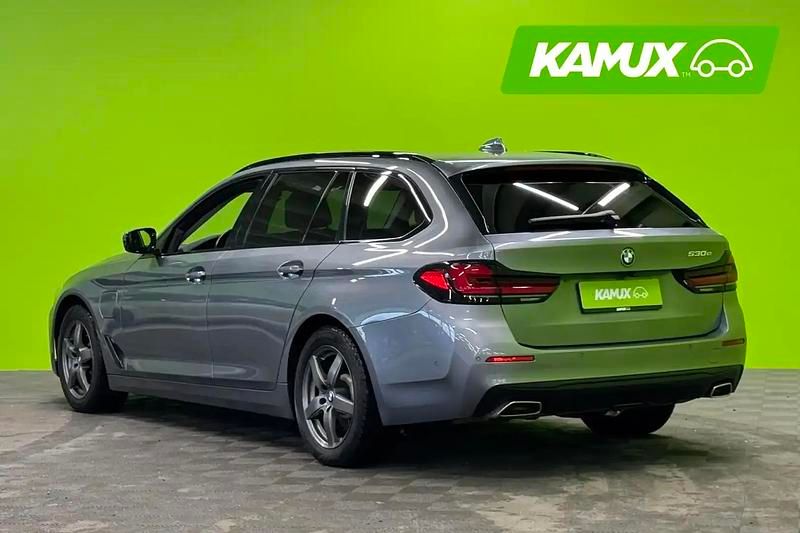 Käytetty BMW 530e 292 HP (214 kW) 2021 Sininen Farmari