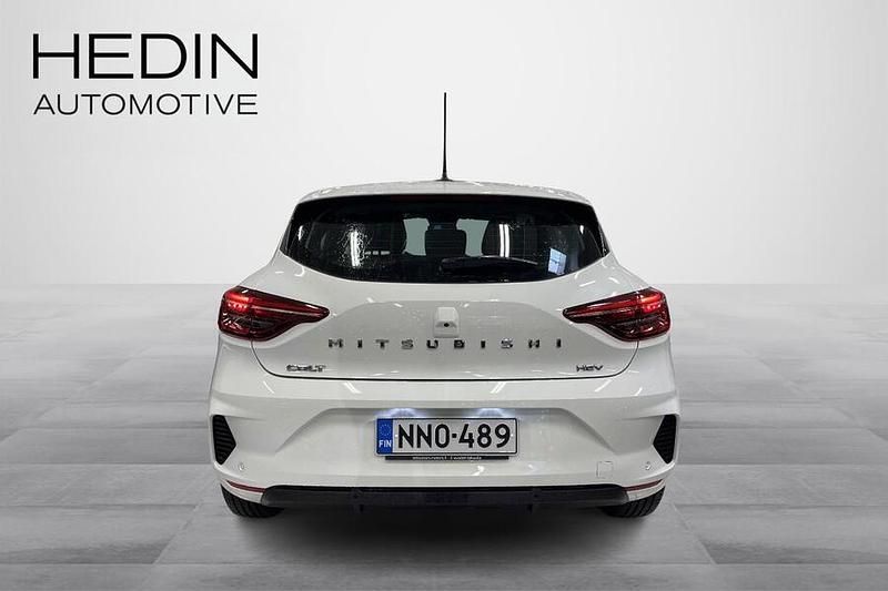 Käytetty Mitsubishi Colt Invite 146 HP (107 kW) 2025 Valkoinen Viistoperä