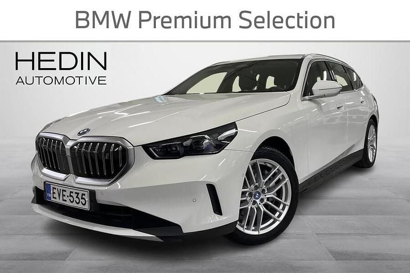 Valkoinen Käytetty 2024 BMW i5 Sedan | 54 250 € (Hyvä tarjous) - Kuva 1/3