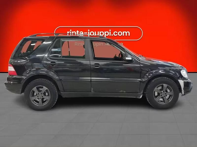 Käytetty Mercedes ML270 2003 Katumaasturi