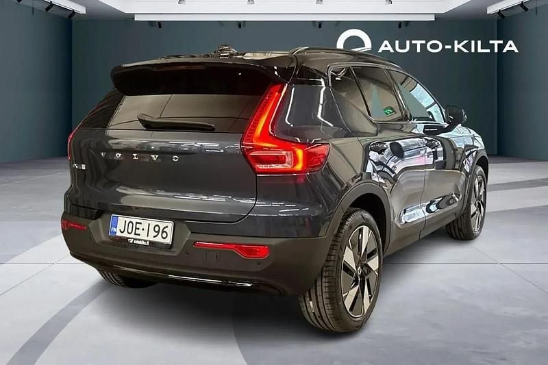 Käytetty Volvo EX40 Ultra 185 kW (252 HP) 2026 Met. sininen Katumaasturi