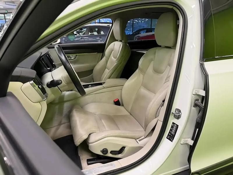 Käytetty Volvo V90 CC Business Edition 235 HP (172 kW) 2019 Valkoinen Farmari