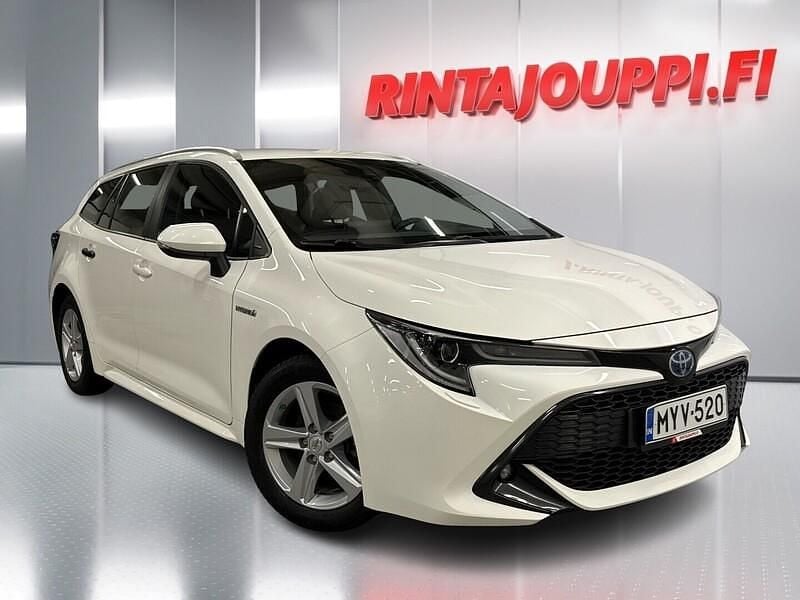 Valkoinen Käytetty 2021 Toyota Corolla Active Farmari | 20 870 € (Hyvä tarjous) - Kuva 1/4