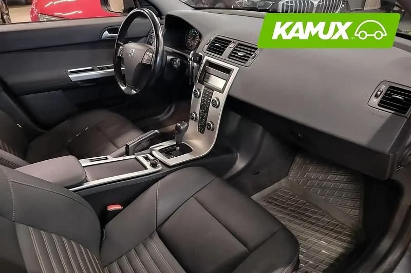 Käytetty Volvo V50 Momentum 136 HP (100 kW) 2010 Hopea / harmaa Farmari