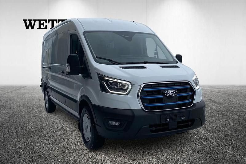 Uusi 2025 Ford E-Transit Trend Van | 75 890 € - Kuva 1/4