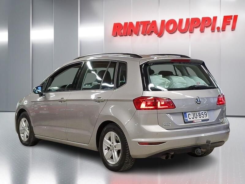 Käytetty VW Golf Sportsvan Comfortline 125 HP (91 kW) 2015 Harmaa Tila-auto
