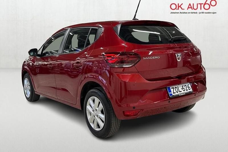 Käytetty Dacia Sandero Comfort 91 HP (66 kW) 2022 Punainen Viistoperä