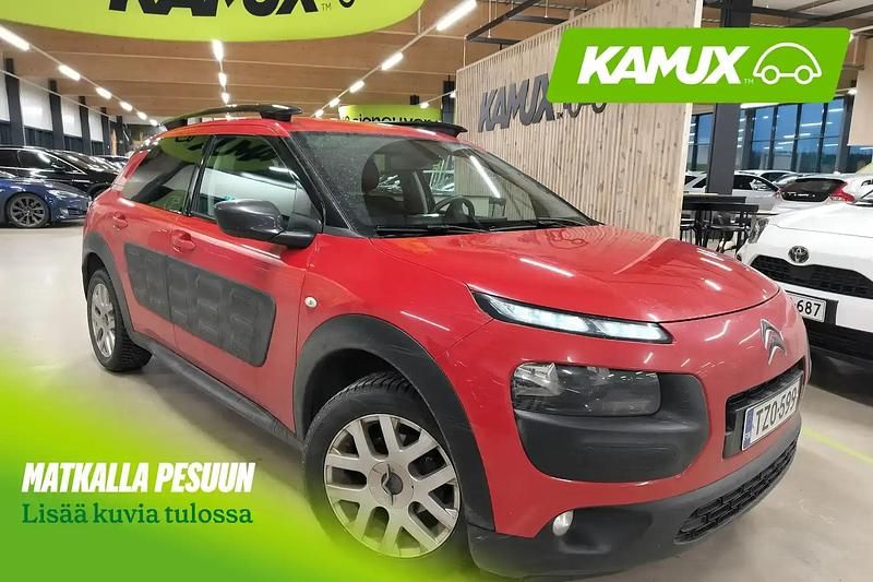 Punainen Käytetty 2015 Citroën C4 PureTech Sedan | 3 900 € (Perustarjous) - Kuva 1/4