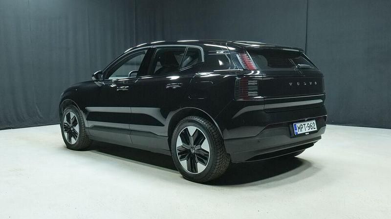 Käytetty Volvo EX30 Core 200 kW (272 HP) 2024 Katumaasturi