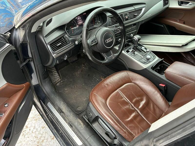 Käytetty Audi A7 Business 299 HP (219 kW) 2011 Viistoperä