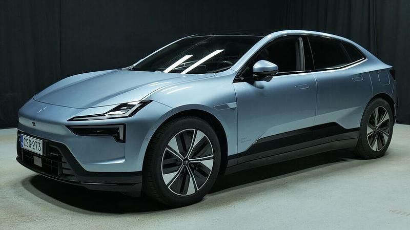 Uusi 2025 Polestar 4 Plus Katumaasturi | 61 800 € (Perustarjous) - Kuva 1/3