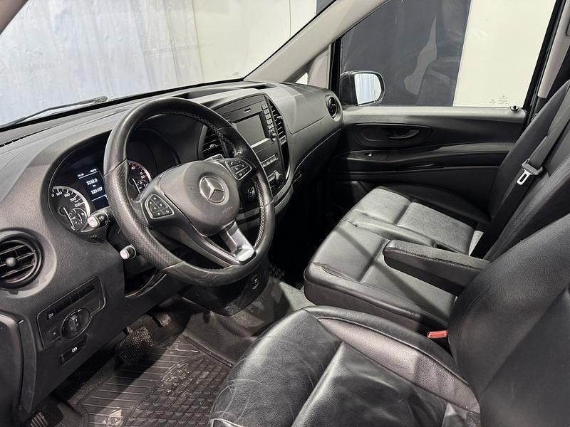 Käytetty Mercedes Vito 190 HP (139 kW) 2016 Musta Van