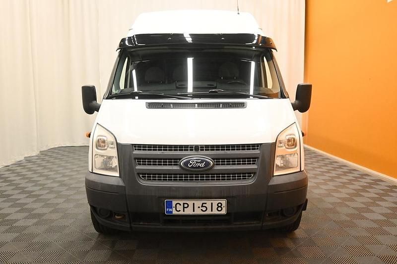 Käytetty Ford Transit 155 HP (114 kW) 2013 Van