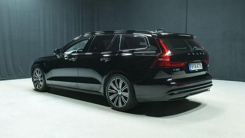 Käytetty Volvo V60 Performance 456 HP (335 kW) 2023 Musta Farmari