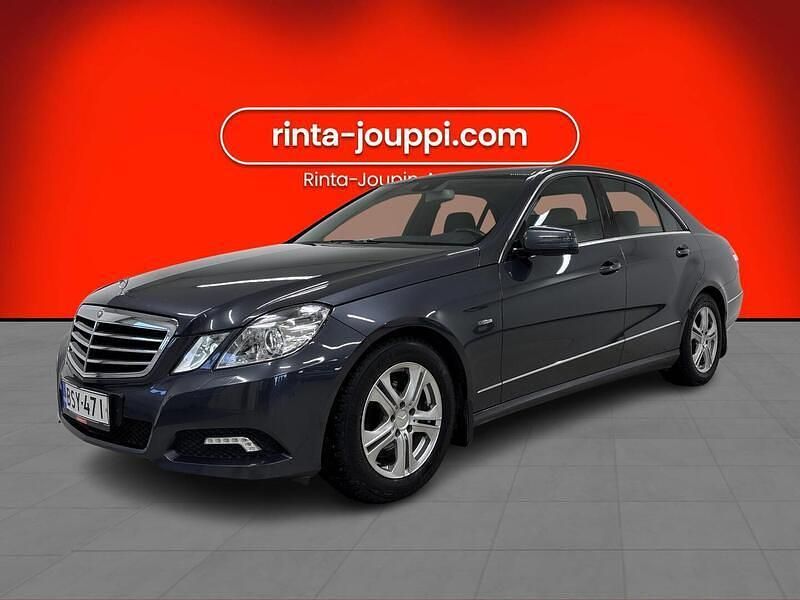 Harmaa Käytetty 2009 Mercedes E250 Business Sedan | 14 580 € (Perustarjous) - Kuva 1/3