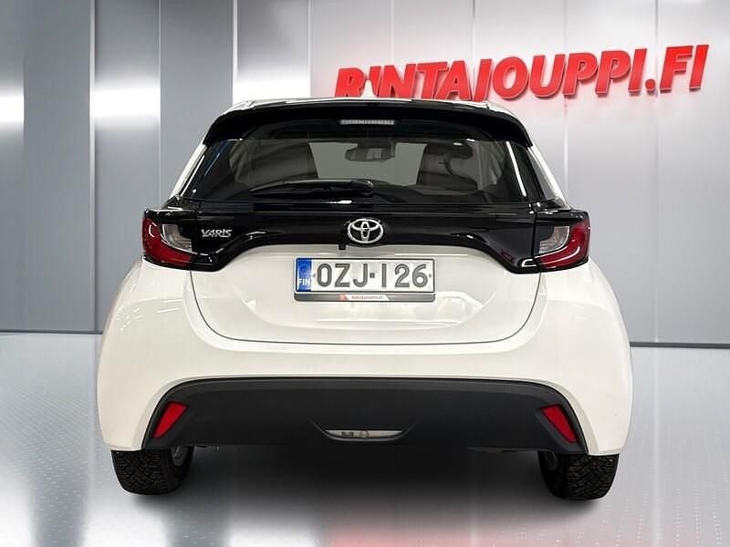 Käytetty Toyota Yaris Multidrive S 125 HP (91 kW) 2022 Valkoinen Viistoperä