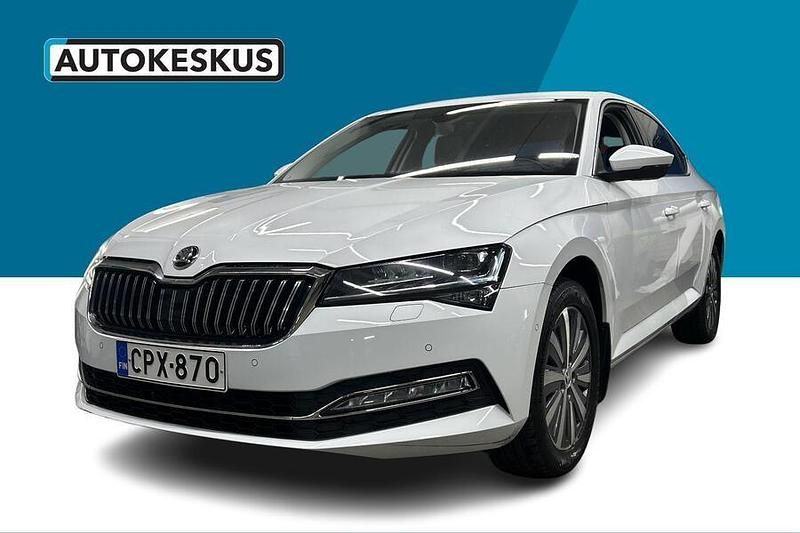Valkoinen Käytetty 2022 Skoda Superb Style Viistoperä | 24 900 € (Hyvä tarjous) - Kuva 1/2