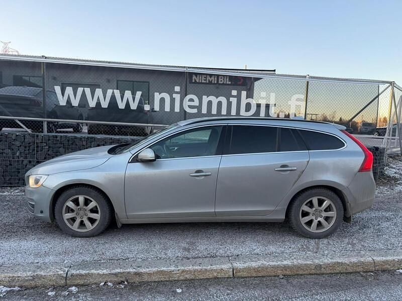 Käytetty 2014 Volvo V60 Momentum Farmari | 15 490 € (Hyvä tarjous) - Kuva 1/1