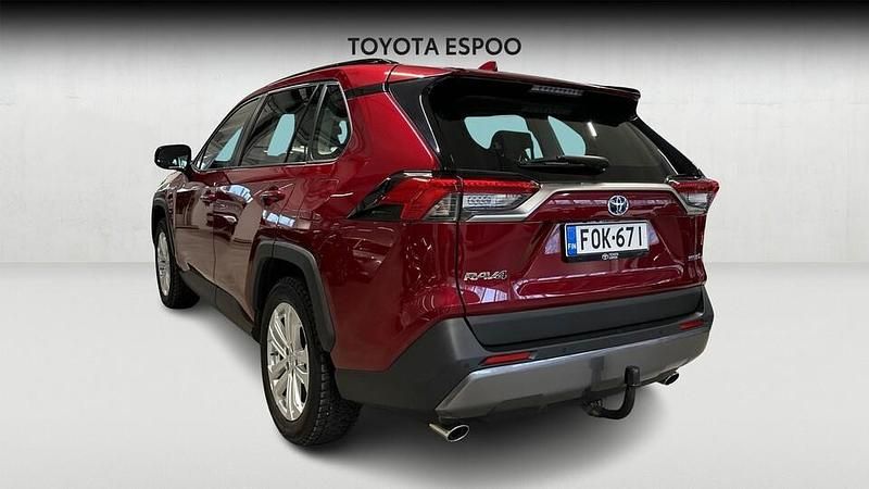 Käytetty Toyota RAV4 Hybrid Active 222 HP (163 kW) 2020 Katumaasturi