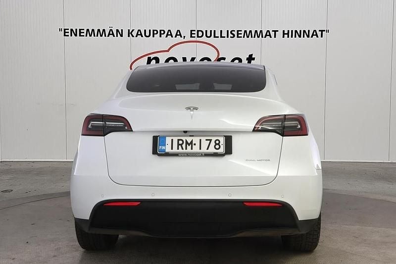 Käytetty Tesla Model Y 378 kW (514 HP) 2021 Valkoinen Katumaasturi