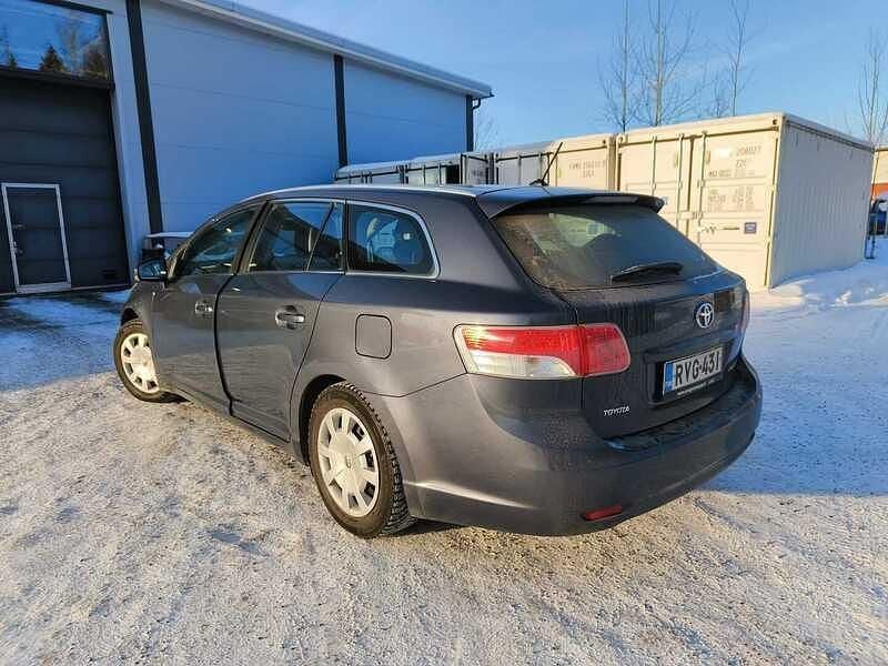 Käytetty Toyota Avensis Multidrive S 147 HP (108 kW) 2010 Farmari